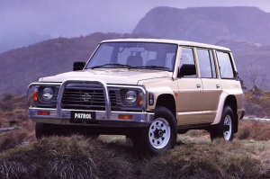 Nissan-Patrol-suv-brown-1200x800-1.png