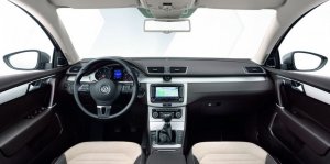 volkswagen-passat-b7-kombi-2011-27.jpg