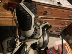 MIC.jpg