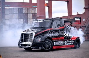 Size-Matter-2-Semi-Truck-Gymkhana-1074x711.jpg