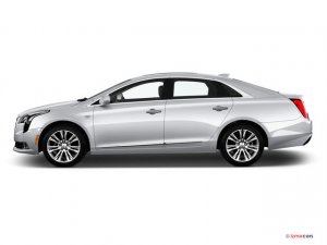 2018_cadillac_xts_sideview.jpg