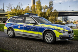 BMW-318-37813_wochenthema_polizei_autos_16_34.jpg