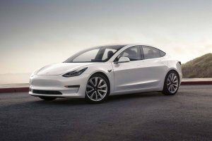 2018_tesla_model-3_sedan_performance_fq_oem_1_1600.jpg