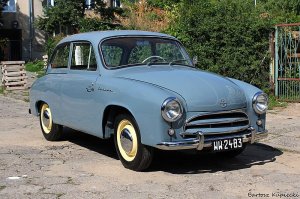 800px-FSO_Syrena_100_1960r.jpg