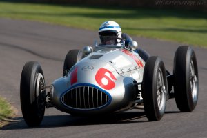 Mercedes-Benz-W165-7442.jpg