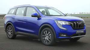 2021_Mahindra_XUV700_22_AX7_India_front_view.png