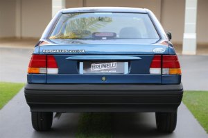 sedan.jpg
