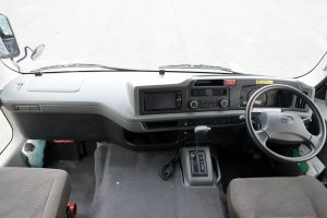 Toyota_Coaster_GX_XZB70_interior.jpg