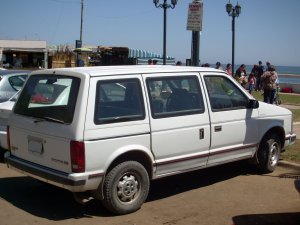 Dodge_Caravan_SE_25_Turbo_1989_15470607321.jpg