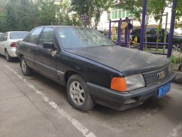 Audi 100