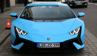 Lamborghini_V10